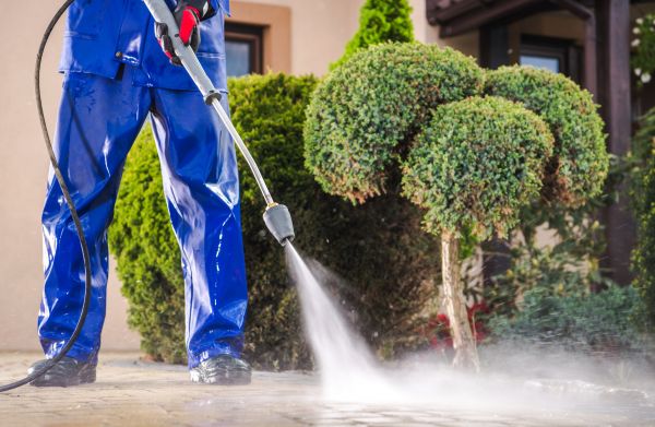 Driveway Cleaning in Vancouver