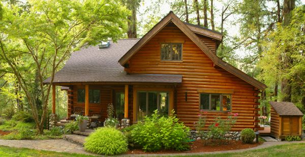 Log Home Exterior Cleaning in Vancouver